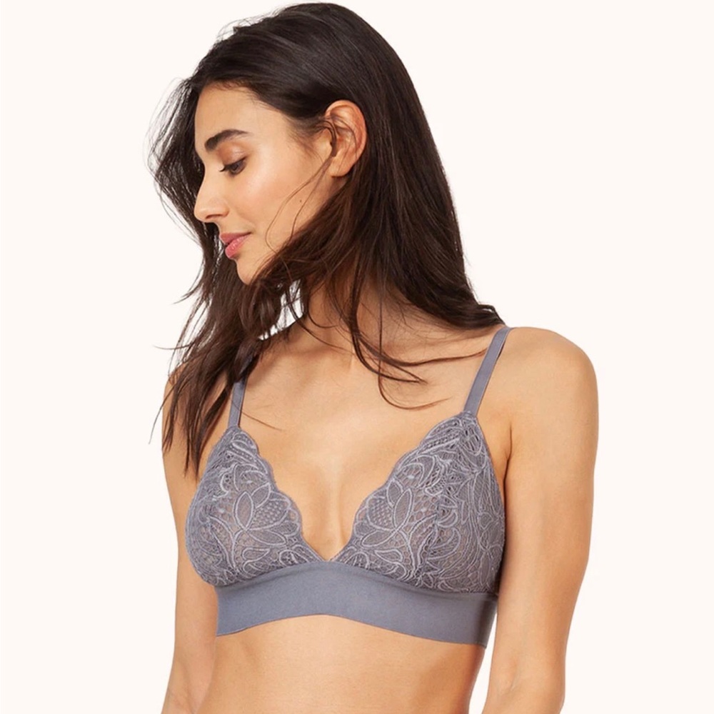 NWOT Lively Lace Bralette Size Small